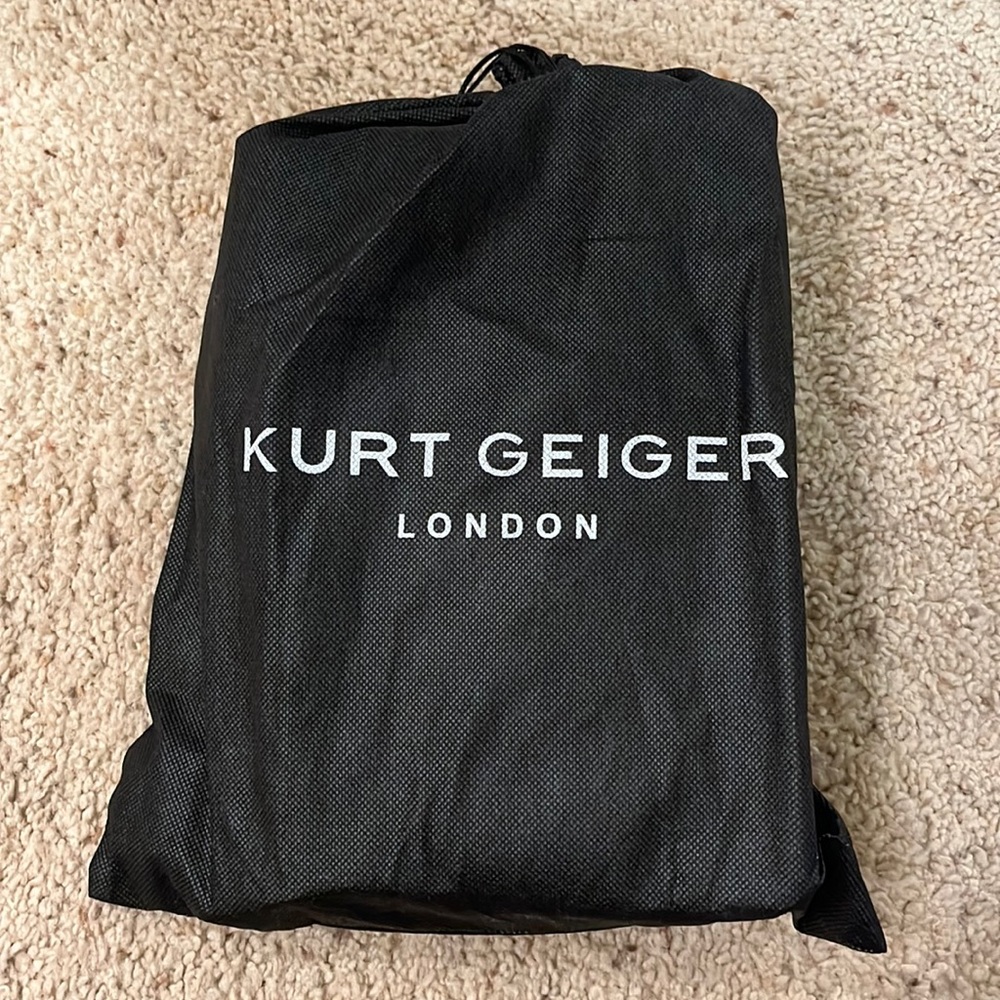Kurt Geiger smoke large
